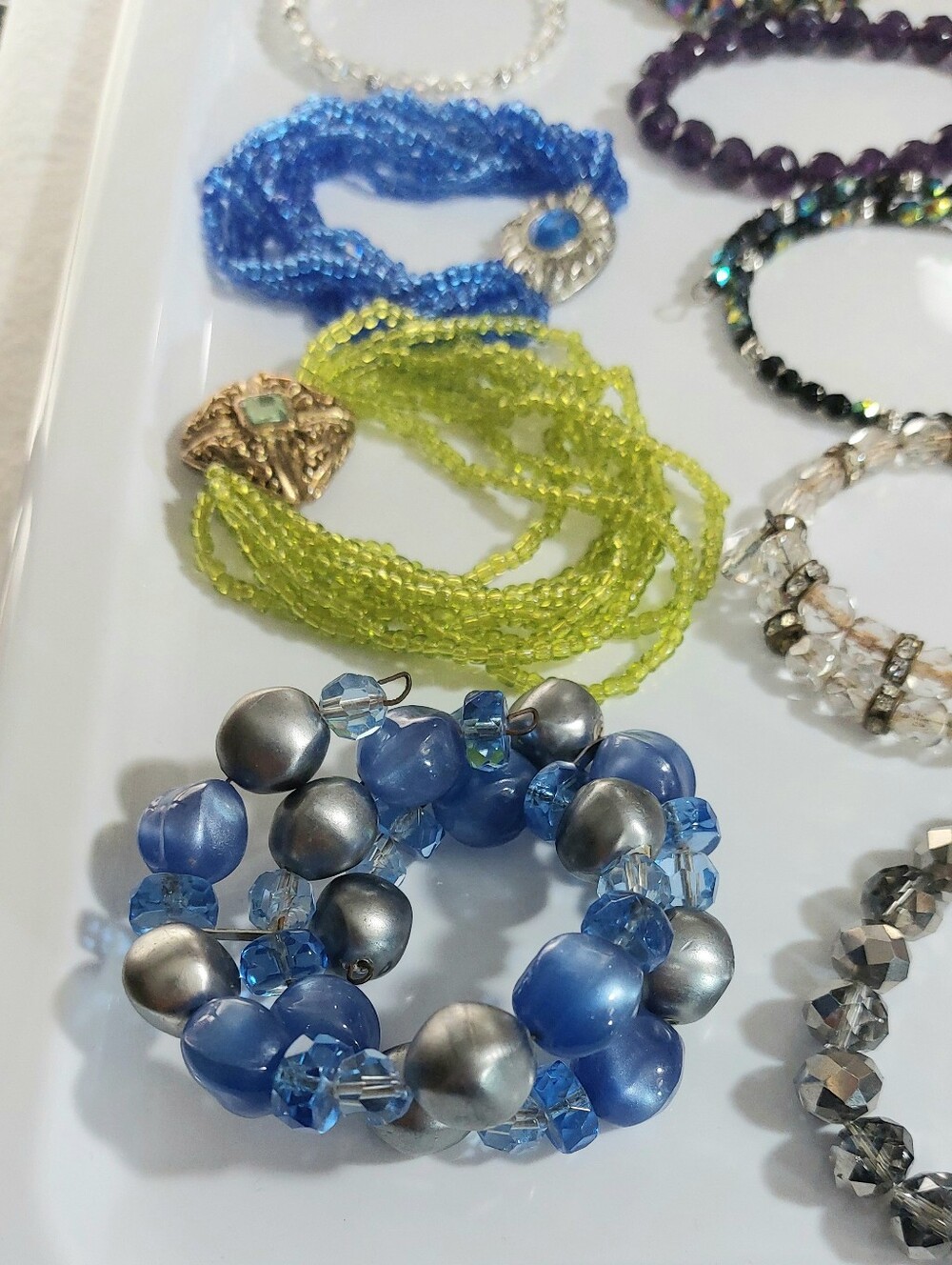 Vintage Bracelet Lot - Womens Jewelry Glass, Beaded, Plastic - Picture 4 of 13